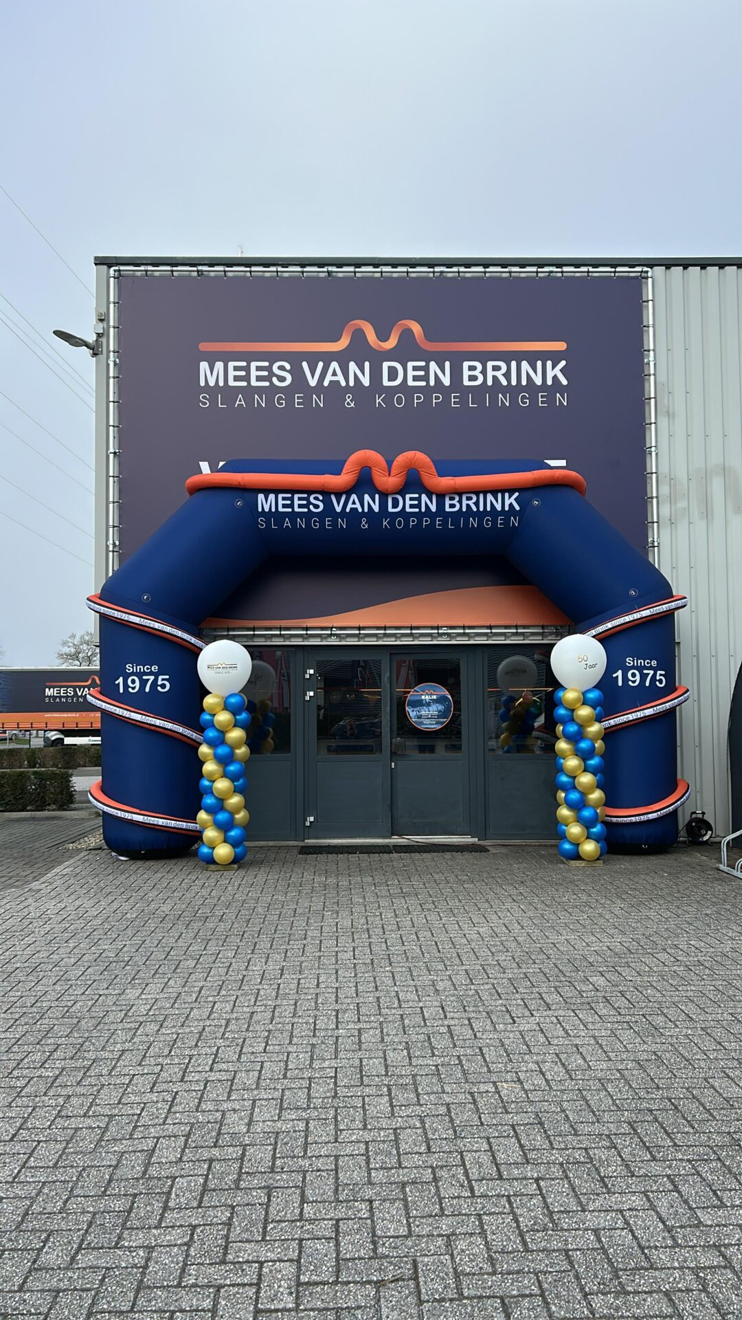opblaasboog Mees van den Brink