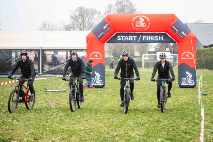 2025049 Lunterse Hardbikers